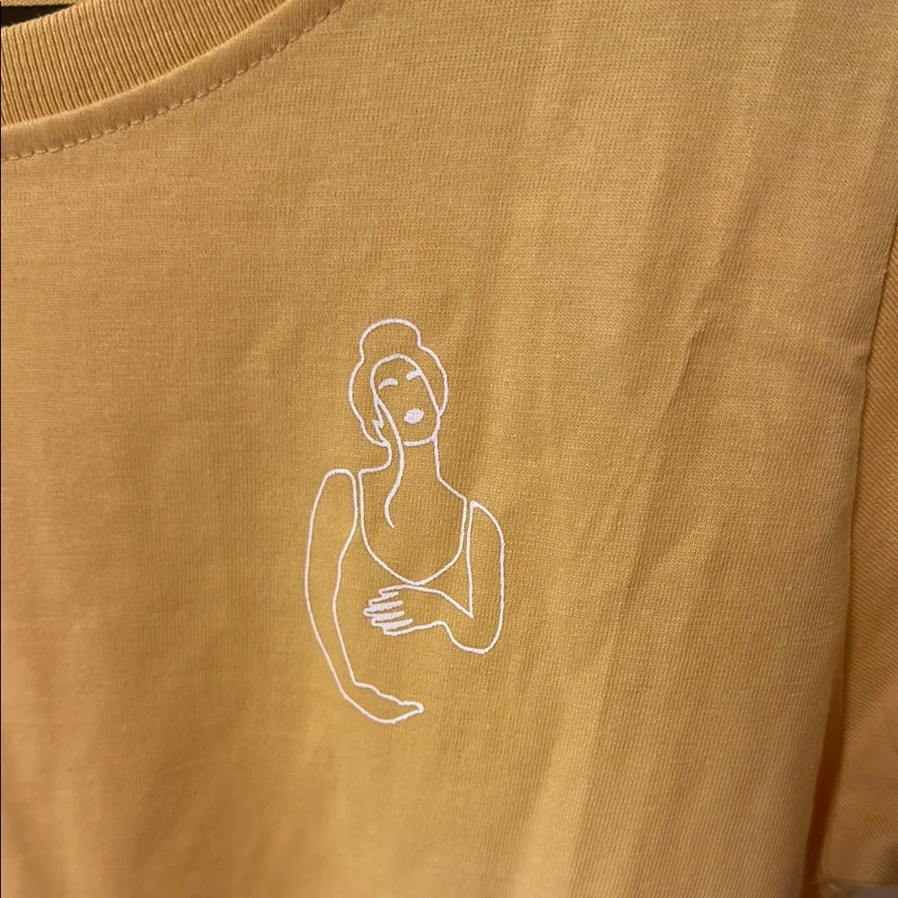 bump to mom stylish mustard